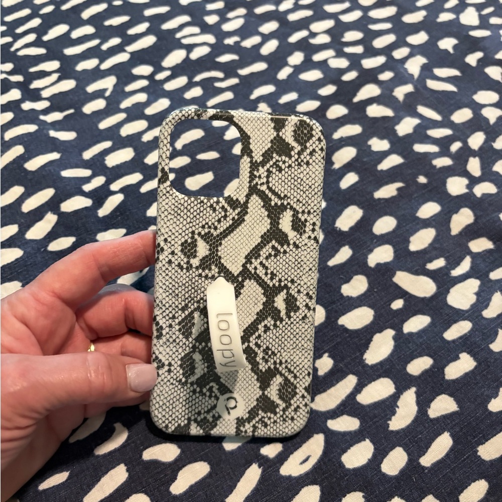 Apple 12 Original Loopy Case Monochrome Snake Print Phone Case
